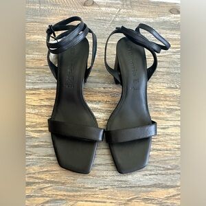 Tamaris Katarina Strappy Sandals Block Heel Size 41 US 9.5